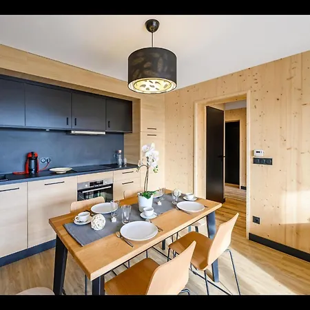 公寓 In Le Corbier With Heated Pool *