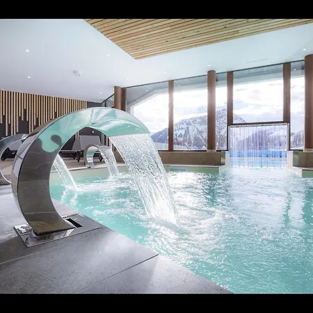 In Le Corbier With Heated Pool